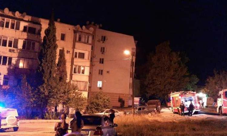 В Севастополе в полночь тушили огонь в пустой квартире 