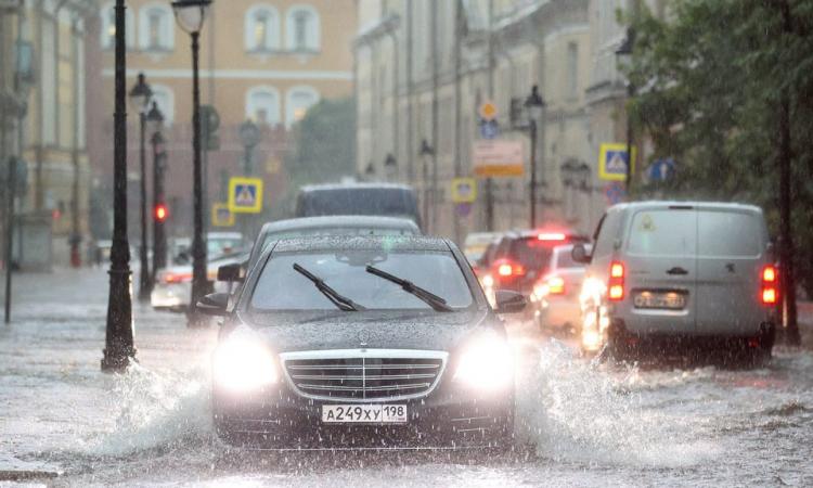 Циклон затопивший Европу идёт на Москву